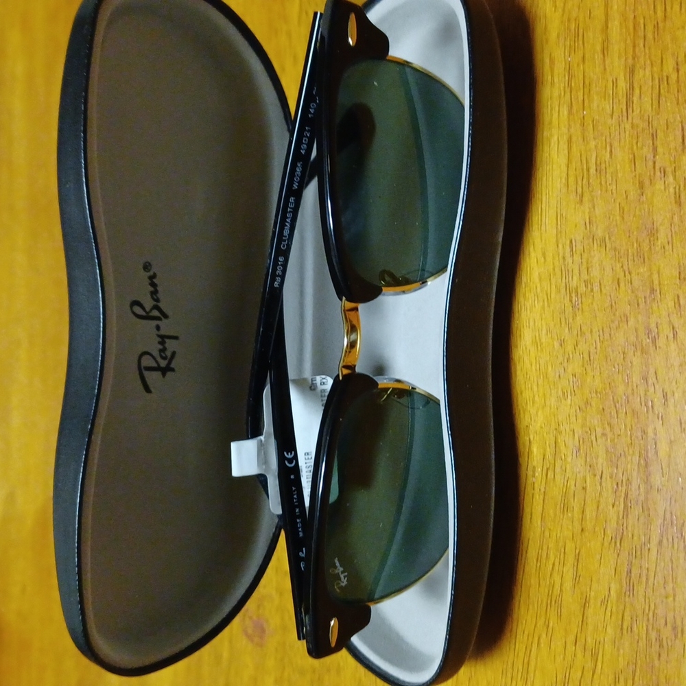 Ray-Ban - Picture 2 of 3